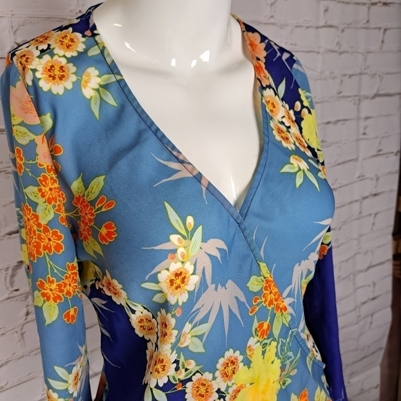 Guess Floral V-Neck Blouse - Blue and Yellow - Picture 2 of 10